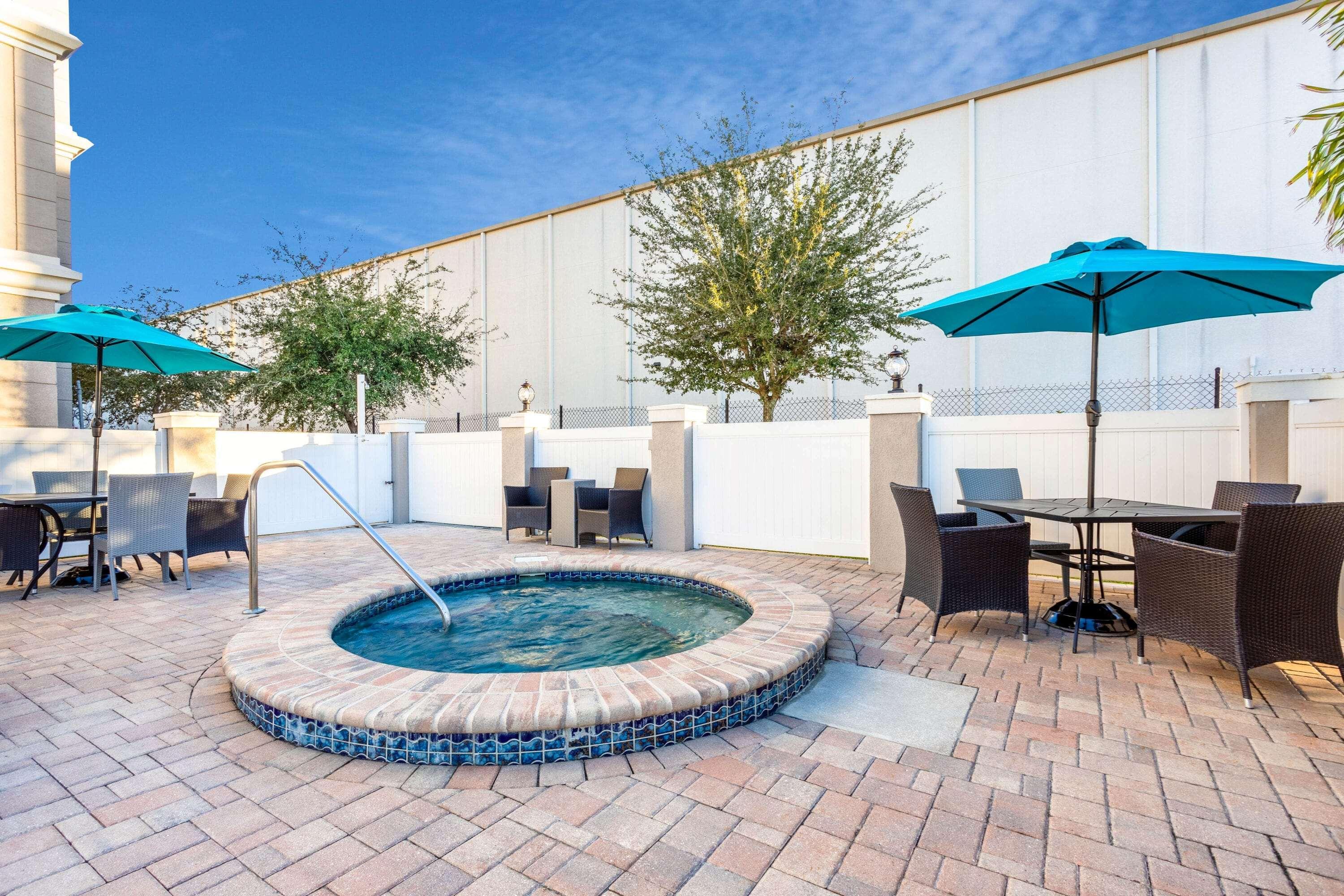 La Quinta By Wyndham Tampa Central Exterior foto